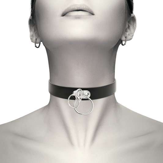 COQUETTE CHIC DESIRE - DOUBLE RING VEGAN LEATHER CHOKER
